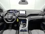 Peugeot 3008 SUV Allure 1.6 165pk Automaat | Lage kilometerstand! | 1550 kg Trekgewicht | Navigatie | Achteruitrijcamera | Climate Control | Cruise Control | Parkeersensoren v+a | Elektrisch inklapbare spiegels | Armsteun | Apple Carplay / Android Auto | Bluetooth | Donker getint glas | Trekhaak | 18" lichtmetalen velgen |