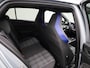 Volkswagen Golf 1.5 eHybrid GTE 272 PK| Origineel Nederlands | 1e Eigenaar | Navigatie | LED Matrix | Achteruitrijcamera | Stoelverwarming | Stuurwielverwarming | Black Style