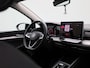 Volkswagen Golf 1.5 eHybrid Life Edition 204 PK| Origineel Nederlands | 1e Eigenaar | Parkeersensoren Voor & Achter | Achteruitrijcamera | Sfeerverlichting