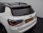 Jeep Compass 1.3T Limited | Achteruitrijcamera | Trekhaak | Panoramadak | Climate Control | Parkeersensoren | Stoelverwarming