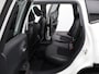 Jeep Compass 1.3T Limited | Achteruitrijcamera | Trekhaak | Panoramadak | Climate Control | Parkeersensoren | Stoelverwarming