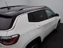 Jeep Compass 1.3T Limited | Achteruitrijcamera | Trekhaak | Panoramadak | Climate Control | Parkeersensoren | Stoelverwarming