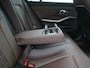 BMW 3-Serie Touring 320e xDrive Sport Line Shadow Facelift | Panoramadak | Leder | Live Cockpit Plus | Zondag Open!