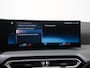 BMW 3-Serie Touring 320e xDrive Sport Line Shadow Facelift | Panoramadak | Leder | Live Cockpit Plus | Zondag Open!