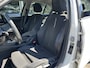 BMW 3-Serie 320i Executive | Stoelverwarming | Navi | Trekhaak