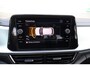 Volkswagen T-Roc 1.0 TSI 110pk Life | Achteruitrijcamera | Trekhaak | Adaptieve cruisecontrol