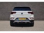 Volkswagen T-Roc 1.0 TSI 110pk Life | Achteruitrijcamera | Trekhaak | Adaptieve cruisecontrol