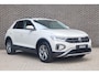 Volkswagen T-Roc 1.0 TSI 110pk Life | Achteruitrijcamera | Trekhaak | Adaptieve cruisecontrol