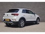 Volkswagen T-Roc 1.0 TSI 110pk Life | Achteruitrijcamera | Trekhaak | Adaptieve cruisecontrol