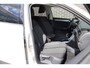 Volkswagen T-Roc 1.0 TSI 110pk Life | Achteruitrijcamera | Trekhaak | Adaptieve cruisecontrol