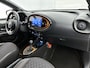 Toyota Aygo X 1.0 VVT-i S-CVT Limited | BTW Voertuig | JBL | Keyless Entry/Start | Parkeersensoren voor+achter | Stoelverwarming | Climate Control | Cruise Control Adaptive | Achteruitrijcamera | Navigatie | Apple CarPlay/Android