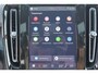 Volvo XC40 Recharge Plus 70 kWh - IntelliSafe Assist & Surround - Parkeercamera achter - Verwarmde voorstoelen & stuur - Parkeersensoren voor & achter - Draadloze tel. lader - Extra getint glas - 19' LMV