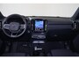 Volvo XC40 Recharge Plus 70 kWh - IntelliSafe Assist & Surround - Parkeercamera achter - Verwarmde voorstoelen & stuur - Parkeersensoren voor & achter - Draadloze tel. lader - Extra getint glas - 19' LMV