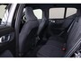 Volvo XC40 Recharge Plus 70 kWh - IntelliSafe Assist & Surround - Parkeercamera achter - Verwarmde voorstoelen & stuur - Parkeersensoren voor & achter - Draadloze tel. lader - Extra getint glas - 19' LMV