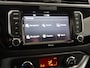 Kia Rio 1.2 CVVT ExecutiveLine | Navigatie | Stoel/Stuurwielverwarming | Parkeercamera | Climate Control | Parkeersensoren
