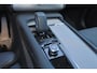Volvo XC90 T8 Recharge AWD Core Bright - Panorama/schuifdak - IntelliSafe Assist & Surround - 360º Camera - Harman/Kardon audio - Adaptieve LED koplampen - Verwarmde voorstoelen, stuur & achterbank - Parkeersensoren voor & achter - Elektr. bedienb. voorstoelen met geheugenDraadloze tel. lader - Extra getint glas - Inklapbare trekhaak - 20' LMV