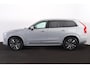 Volvo XC90 T8 Recharge AWD Core Bright - Panorama/schuifdak - IntelliSafe Assist & Surround - 360º Camera - Harman/Kardon audio - Adaptieve LED koplampen - Verwarmde voorstoelen, stuur & achterbank - Parkeersensoren voor & achter - Elektr. bedienb. voorstoelen met geheugenDraadloze tel. lader - Extra getint glas - Inklapbare trekhaak - 20' LMV