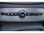 Volvo XC90 T8 Recharge AWD Core Bright - Panorama/schuifdak - IntelliSafe Assist & Surround - 360º Camera - Harman/Kardon audio - Adaptieve LED koplampen - Verwarmde voorstoelen, stuur & achterbank - Parkeersensoren voor & achter - Elektr. bedienb. voorstoelen met geheugenDraadloze tel. lader - Extra getint glas - Inklapbare trekhaak - 20' LMV