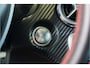 Mercedes-Benz A-klasse 180 Business Solution AMG Sportline, Sport stoelen leder, Camera, Carbon/ Seat en comfort/ Park/ Licht en zicht/ Design en uitrusting pakket, Led Performance, Diamond grill, Lmv.