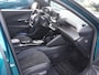 Peugeot e-2008 EV GT Avantage 54 kWh | 1ste eigenaar | AppleCarPlay/AndroidAuto | Climate Control | Adaptief Cruise Control | 360'Camera | FULL LED | LMV | Parkeersensoren | Privacy Glass | Isofix | Two-Tone | Sfeerverlichting |