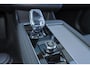 Volvo XC90 T8 Recharge AWD Ultra Black Edition - Luchtvering - Panorama/schuifdak - IntelliSafe Assist & Surround - 360º Camera - Bowers & Wilkins audio - Adaptieve LED koplampen - Verwarmde voorstoelen, stuur & achterbank - Parkeersensoren voor & achter - Elektr. bedienb. voorstoelen met geheugen - Geventileerde voorstoelen - Head up display - Draadloze tel. lader - Extra getint glas - Inklapbare trekhaak - 22' LMV