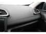 Renault Kadjar 140pk TCe Techno | Elek. uitklapbare trekhaak | Panoramadak | Dealer onderhouden | Stoelverwarming | Achteruitrijcamera |
