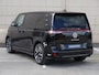 Volkswagen ID. Buzz Cargo Bulli Limited Edition Elektromotor 286PK 79 kWh | 360 camera | Navi | Elek. bedien. Achterklep | Wegkl. Trekhaak | Comfort stoelen | Led Matrix |