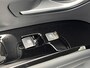 Hyundai Tucson 1.6 T-GDI PHEV Premium 4WD / Dealer onderhouden / Accu SoH 100 %/ 1.350 kg trekgewicht / Leder / Navigatie / Electr. stoelen & klep / Stoelventilatie / Stuur-, stoel- & achterbankverwarming / 19" LM wielen /