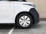 Volkswagen ID. Buzz Cargo Economy Limited Edition Elektromotor 210 kW (286 p | Grote accu | Comfortstoelen | Camera | Navigatie via App Connect | ACC | Wegkl. Trekhaak |