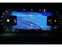 Volvo XC40 B4 Plus Dark | Trekhaak Semi-elektrisch | Adaptieve Cruise Control | Pilot Assist | Google Infotainment | Verwarmbare voorstoelen | Verwarmbaar stuurwiel | Blind Spot Information System | Verwarmbare voorruit | Parkeercamera | Parkeersensoren voor + achter |