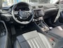 Skoda Superb Combi 1.4 TSI iV Laurin & Klement / AUTOMAAT/ 218 PK/ CANTON AUDIO/ CAMERA/ DCC/ CRYSTAL LIGHTING/ DODE HOEK/ STOELVENTILATIE/ MEMORY SEATS/ VOORRUIT VERWARM./ STOELVERWARM. V&A/ SMARTLINK/ KEYLESS/ ADAPT. CRUISE/ NAVI/ CLIMA