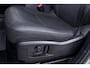 Land Rover Defender 110 2.0 P300e 110 X-Dynamic HSE | ACC | ClearSight | Trekhaak | Luchtvering | Panoramadak | Meridian Surround | 360° Camera | Ventilatie