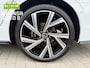 Volkswagen Golf Variant 1.5 eTSI R-Line Business|ACC|Camera|AppleCarPlay|Stuurverwarming|ElekTrekhaak
