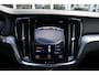 Volvo V60 B3 164PK Automaat Momentum Advantage | Adapt. Cruise | PDC + Camera | BLIS | AppleCarplay | Extra getint glas |