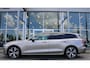 Volvo V60 B3 164PK Automaat Momentum Advantage | Adapt. Cruise | PDC + Camera | BLIS | AppleCarplay | Extra getint glas |