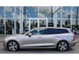 Volvo V60 B3 164PK Automaat Momentum Advantage | Adapt. Cruise | PDC + Camera | BLIS | AppleCarplay | Extra getint glas |