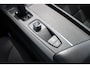 Volvo V60 B3 164PK Automaat Momentum Advantage | Adapt. Cruise | PDC + Camera | BLIS | AppleCarplay | Extra getint glas |