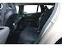 Volvo V60 B3 164PK Automaat Momentum Advantage | Adapt. Cruise | PDC + Camera | BLIS | AppleCarplay | Extra getint glas |