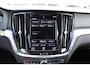Volvo V60 B3 164PK Automaat Momentum Advantage | Adapt. Cruise | PDC + Camera | BLIS | AppleCarplay | Extra getint glas |