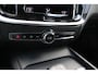 Volvo V60 B3 164PK Automaat Momentum Advantage | Adapt. Cruise | PDC + Camera | BLIS | AppleCarplay | Extra getint glas |