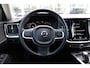 Volvo V60 B3 164PK Automaat Momentum Advantage | Adapt. Cruise | PDC + Camera | BLIS | AppleCarplay | Extra getint glas |