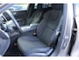 Volvo V60 B3 164PK Automaat Momentum Advantage | Adapt. Cruise | PDC + Camera | BLIS | AppleCarplay | Extra getint glas |