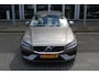 Volvo V60 B3 164PK Automaat Momentum Advantage | Adapt. Cruise | PDC + Camera | BLIS | AppleCarplay | Extra getint glas |