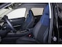 Lynk & Co 01 1.5 - Automaat - Panorama/schuifdak - Adaptieve Cruise control met stuurovername - Infinity Audio by Harman/Kardon - BLIS - Verwarmde voorstoelen & stuur - Adaptieve LED koplampen - Geïntegreerde dashcam voor - Elektr. bedienb. achterklep - Draadloze Apple Carplay & Android Auto - Keyless Entry & drive - 20' LMV