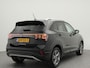 Volkswagen T-Cross R-Line Business 1.0 TSI 116pk | Afneembare trekhaak | Achteruitrijcamera | Stoelverwarming | Keyless |
