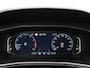 Volkswagen T-Cross R-Line Business 1.0 TSI 116pk | Afneembare trekhaak | Achteruitrijcamera | Stoelverwarming | Keyless |