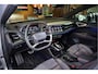 Audi Q4 Sportback e-tron 40 S Black edition 77 kWh Sportstoelen Mono Pur Leder ruit met rood stiksel, ACC, Camera, Keyless, Sonos sound system, Spiegel/ Ambiente/ Veiligheids/ Smartphone/ Navi plus/ interieur/ Hulp/ Exterieur/ DynamicaComfortAirco, Sport design pakket, Lmv 21''