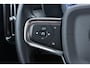 Volvo XC40 2.0 B4 Momentum Pro | ACC | Trekhaak | Standkachel | Stoel+Stuurverwarming | Verwarmbare Achterbank | Camera | BLIS
