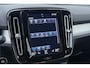 Volvo XC40 2.0 B4 Momentum Pro | ACC | Trekhaak | Standkachel | Stoel+Stuurverwarming | Verwarmbare Achterbank | Camera | BLIS