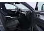 Volvo XC40 2.0 B4 Momentum Pro | ACC | Trekhaak | Standkachel | Stoel+Stuurverwarming | Verwarmbare Achterbank | Camera | BLIS